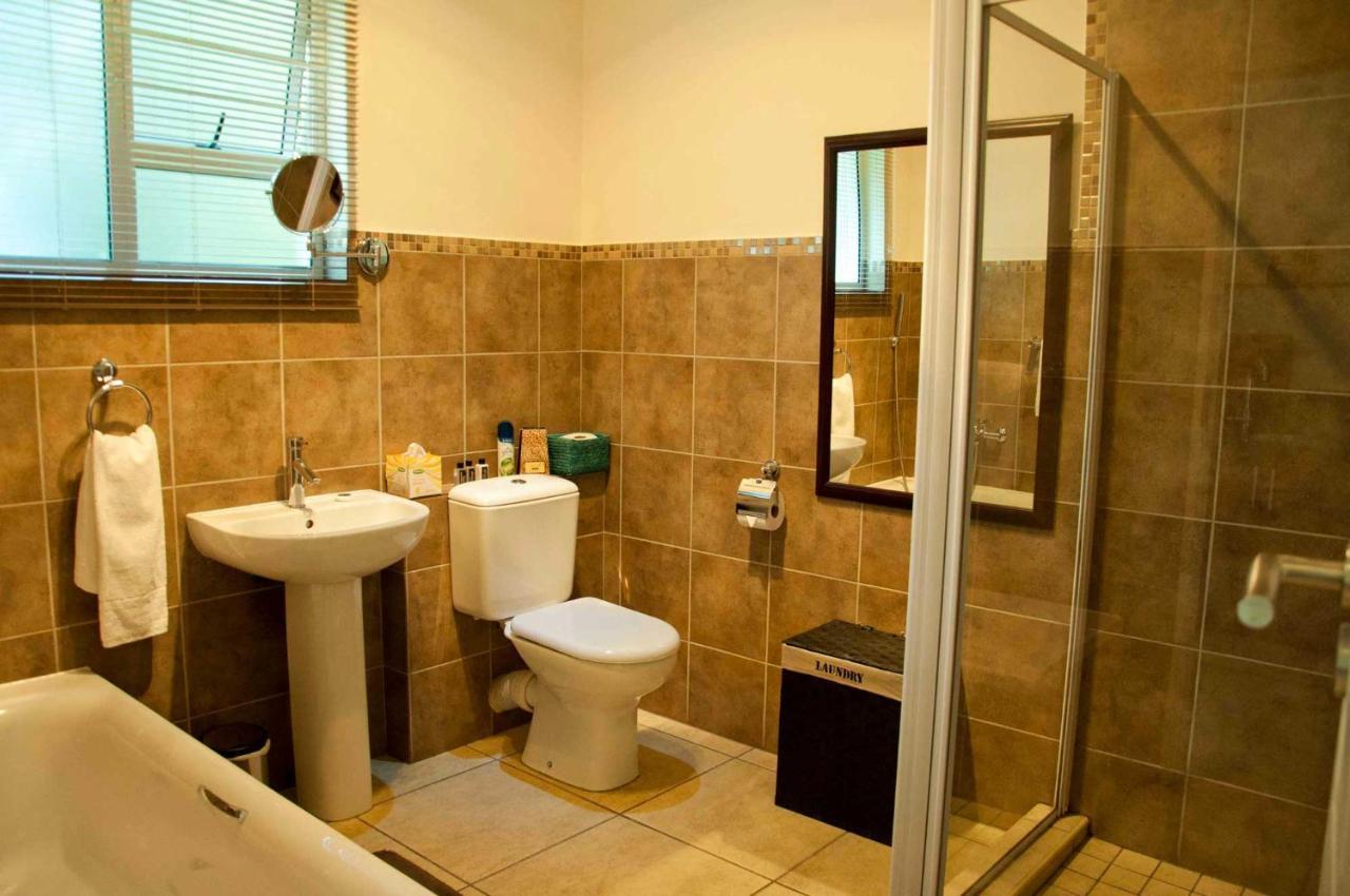 Amohela Guesthouse Midrand Exterior foto