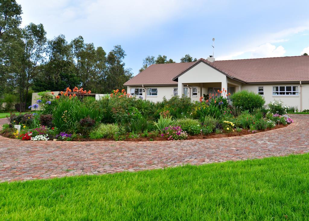 Amohela Guesthouse Midrand Exterior foto